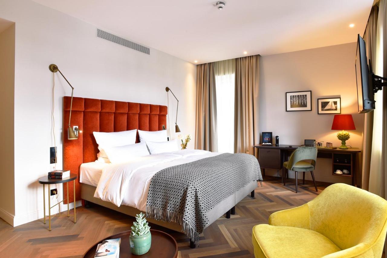 Das James Flensburgo Esterno foto Deluxe room