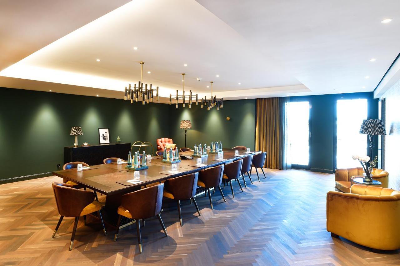 Das James Flensburgo Esterno foto The Boardroom at The Ivy Collection