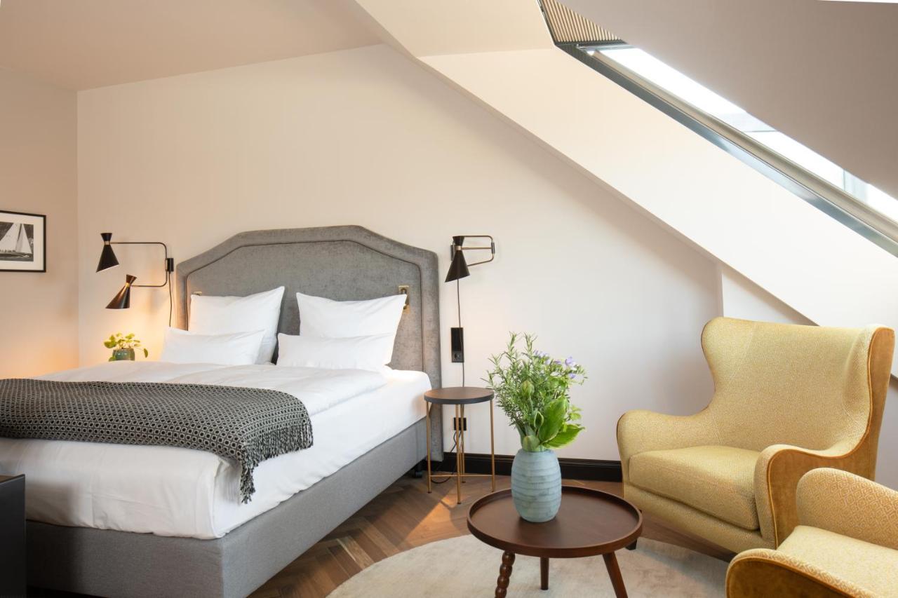 Das James Flensburgo Esterno foto A room at the Hotel